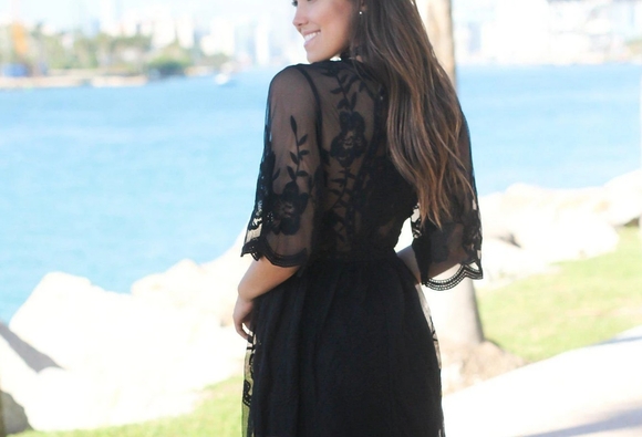 SOLD OUT Beautiful Black Lace Embroidered Romper - Picture 3 of 3